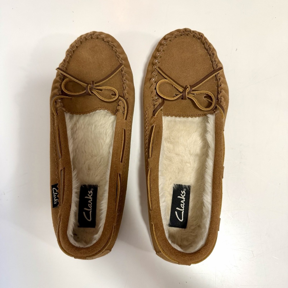 Clark's Womens Suede Moccasin Loafers Size 8 Brown Fur Lined Casual Comfort Cozy